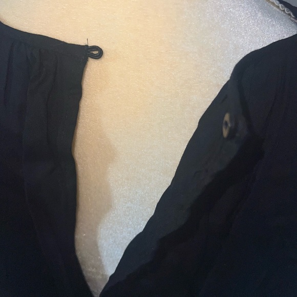 $6 H&M BLACK DRESS SIZE SMALL. NEVER WORN. $6 WHEN BUNDLED WITH 3 Or More - Picture 6 of 6